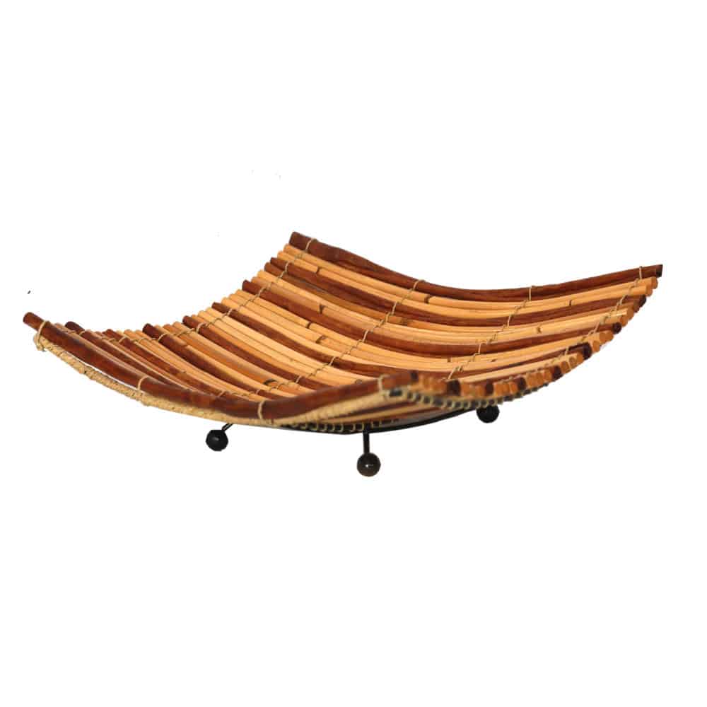 Quadratische Bambusschale mit dekorativem Standfuß