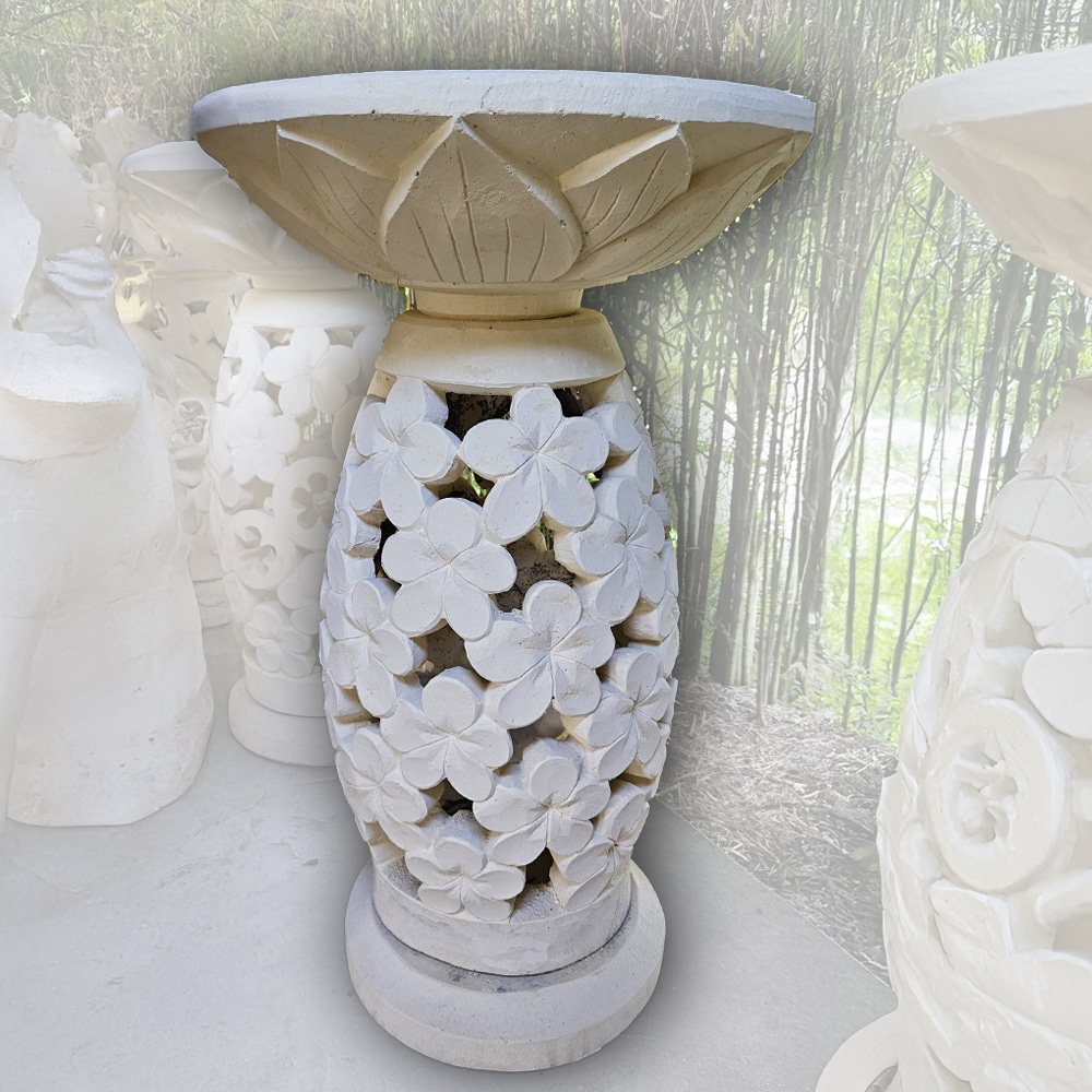Lembah Vogelbad auf kunstvollem Frangipani-Sockel, 105 cm Höhe