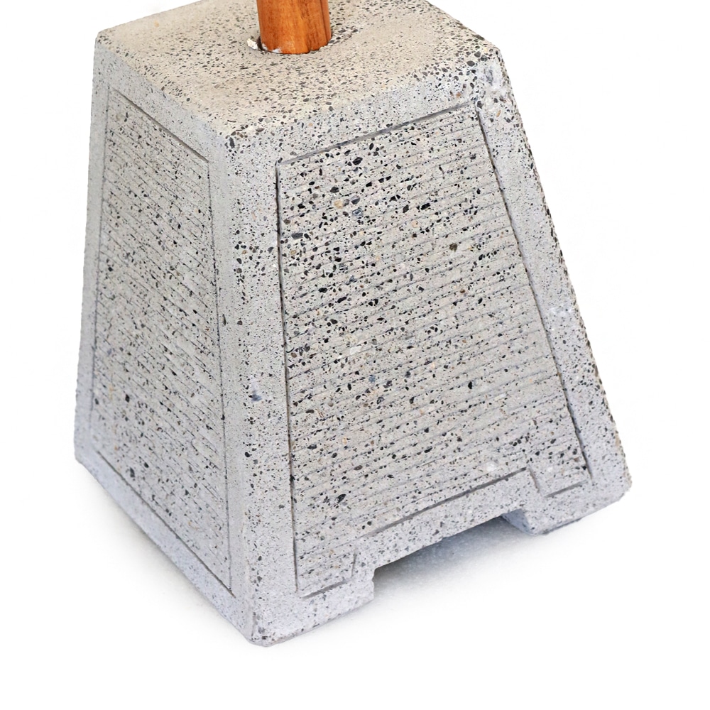 Beton-Sonnenschirmständer im Bali-Stil mit konischer Form