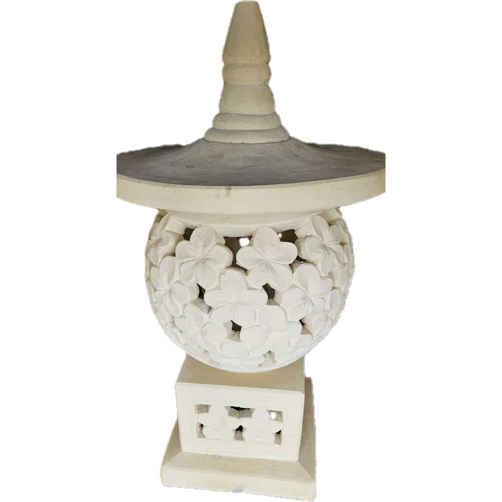 Dekorative Kugellampe mit Spitzdach und Frangipani-Motiv