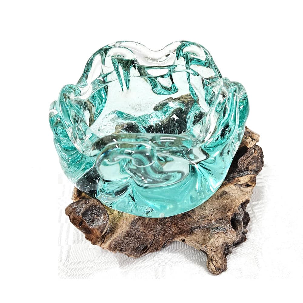 Raos Snackschale: Glaskunst auf handverlesenem Wurzelholz