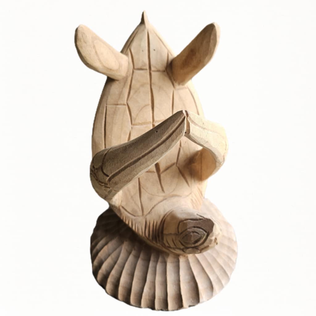 Penyu Weinhalter – Handgefertigte Schildkröte aus Suarholz