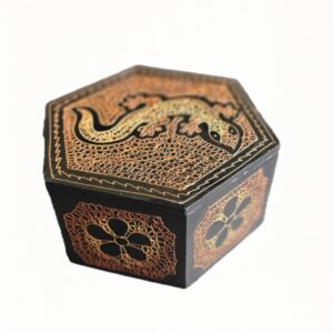 Sechseckige Aufbewahrungsbox mit handbemaltem Gecko-Design, 20 × 11 cm